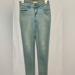 Levi's 721 High Rise Skinny Jeans